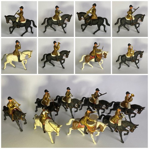 Britains toy soldiers mounted - britains,