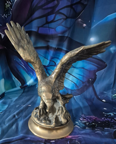 Vintage cast bronze eagle - cast,