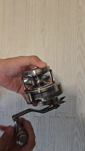 Daiwa saltiga 35n - daiwa, left