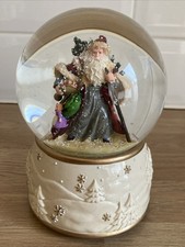 Vintage Style Musical Father Christmas Snow Globe Beautiful Detail VGC