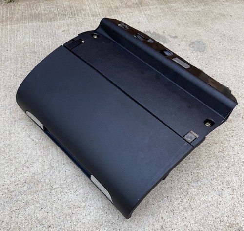 Audi 8p glovebox - audi,