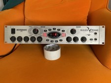 Behringer Bass V-Amp Pro Multi-Effects Processor 24-Bit 96 kHz 