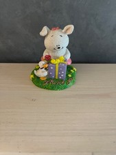 Vintage Hip ’n’ Hop Bunny Figurine with Gift & Duckling – Collectible Ornament