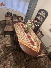 Old Charm Extendable Dining Table