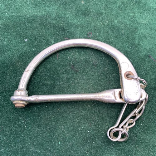 Kit bag lock piece - d,