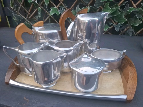 Piquot ware made england - made, in