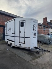 EQUI-TREK DOUBLE HORSE TRAILER