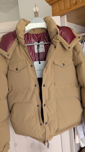 1750 moncler fornas - €1750,
