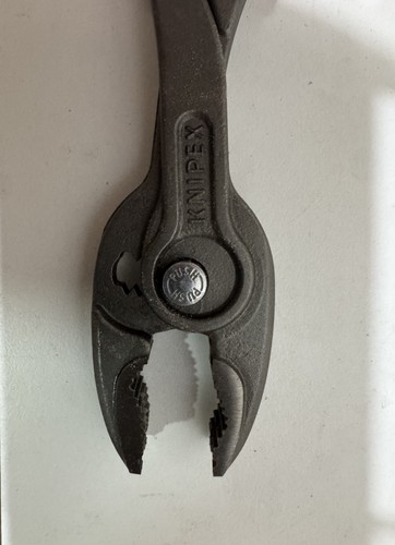 Knipex 200 twingrip - 01,