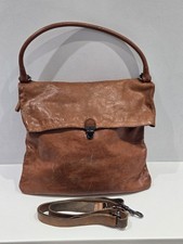 Large tan campomaggi shoulder - large,