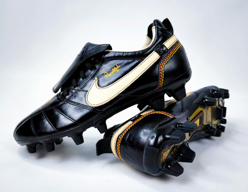 Nike football boots tiempo - nike,