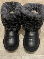 Ugg Leather and Fur Tri Black