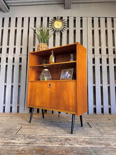 Compact teak bookcase display - teak,