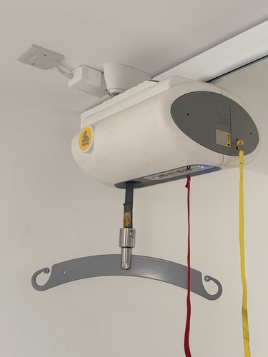 Ceiling disability hoist and - ceiling,