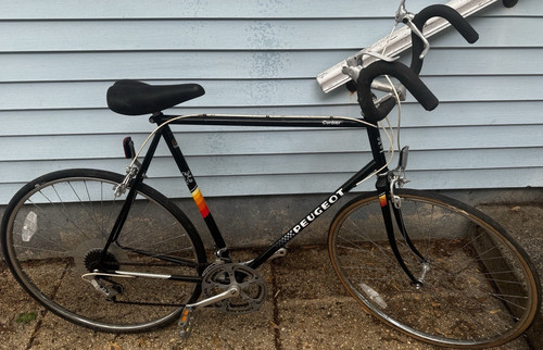 Peugeot black road bike - black,