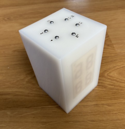 Habitat white cube - -,