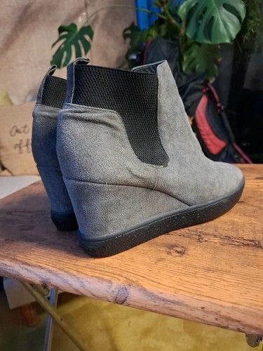 Aquatalia russell bromley - aquatalia,