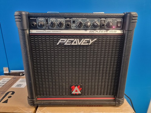 Peavey rage 158 - 15w, solid