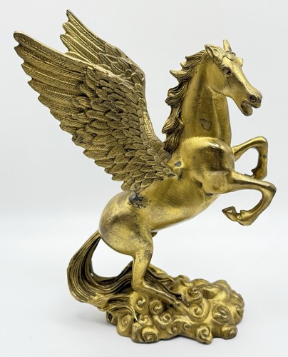 The pegasus statue sculpture - statue,