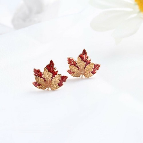 Womens enamel leaf maple gold - womens,