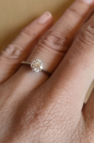 18ct white gold - 18ct, diamond
