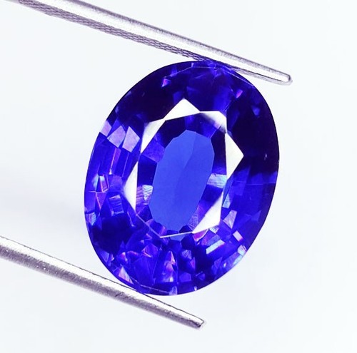 Natural blue sapphire - blue,