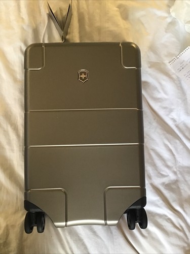 Victorinox lexicon hard side - victorinox,
