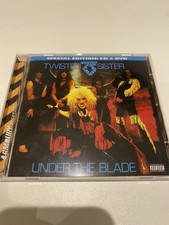 Twisted Sister Under The Blade