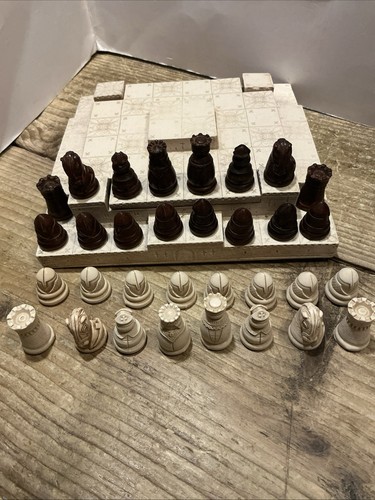 Vintage chess set pirces - 32,