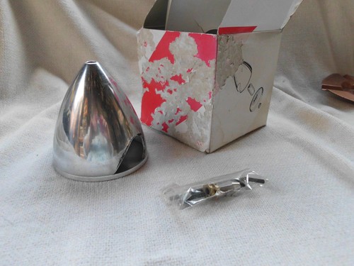 Boxed aluminium spinner nose - boxed,