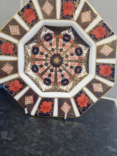 Old imari 1128 - imari, crown