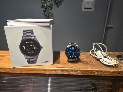 Smart watch fossil - smart, q