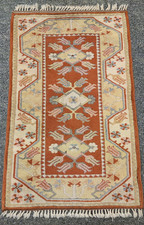 Genuine Turkish MILAS Rug USED 4ft 6" x 2ft 8" / 140x 87cm approx