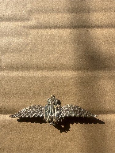 Raf pin badge - raf,