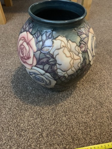 Moorcroft large vase - large,