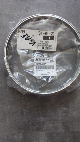 Kawasaki headlamp rim - kawasaki,