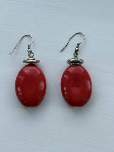 Red oval drop earrings - red,