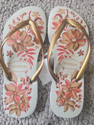 These havaianas are - these, floral