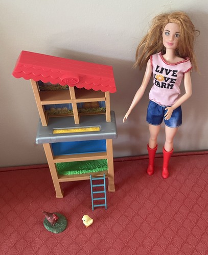 Barbie chicken farmer - chicken,