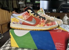 Nike SB Dunk Low Street Hawker