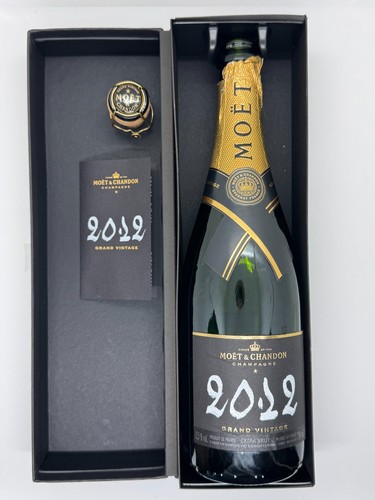Moet chandon champagne - champagne, 2012