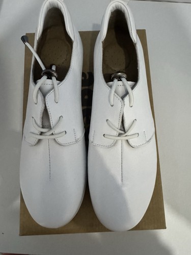 White leather flat - white,