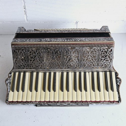 Scandalli 550 accordion case - 550, &