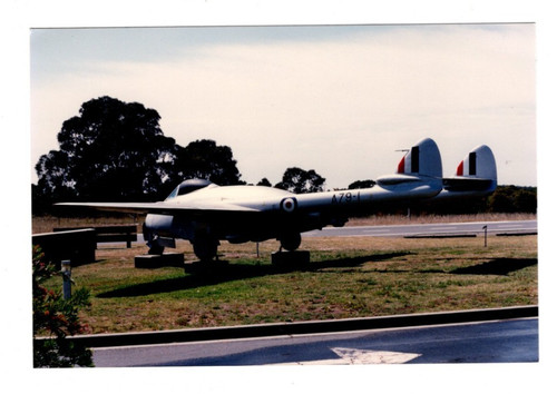 Havilland 100 vampire - de,