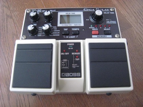 Boss delay effects pedal - dd-20,