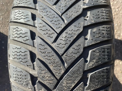 205 dunlop runflat tyre - 205,