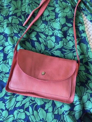 Yoshi leather pink - yoshi,