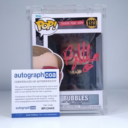 Funko pop autograph signed - pop,