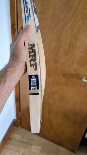 Mrf gill cricket - 77, sh
