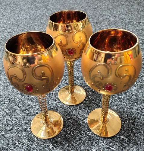 Large murano style goblets - 3,